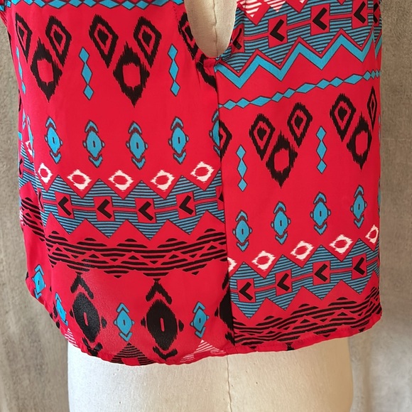 ❤️🔥5/20$ CHARLOTTE RUSSE💫Women’s Red Printed Flowy Crop Tank Blouse - Picture 8 of 10